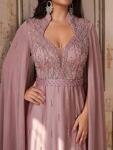 Aureia 大码优雅奢华莲花粉色中式立领不规则荷叶袖串珠亮片刺绣腰带A字裙摆连衣裙，适合晚宴、盛会、婚礼、正式场合（装饰繁复） - 藕粉色 - 查看 3