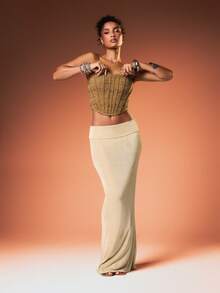 MISSGUIDED Lace Bandeau Corset Top With Intricate Panel Detail And Front Lace Up Closure For Evening Occasions - Khaki - View 3