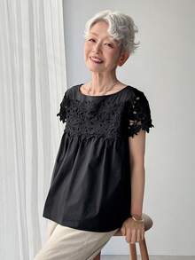 FRIFUL Blusa holgada y versátil de unicolor negro con parches y tela de encaje 3D plisada, para primavera/verano - Negro - Ver 3
