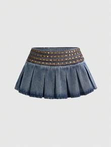ROMWE Falda vaquera súper baja de cintura con parches, remaches y estilo vintage sexy para festivales de música hippie - Azul lavado medio - Ver 1