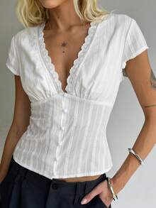TRNVIE Áo sơ mi nữ màu trắng bằng cotton, chất liệu có họa tiết, cổ áo ren, cài cúc, tay ngắn, xếp ly, ôm dáng, thích hợp cho các hoạt động thường ngày, đi làm, hoặc đi nghỉ mát mùa hè theo phong cách boho. - trắng - Xem 5