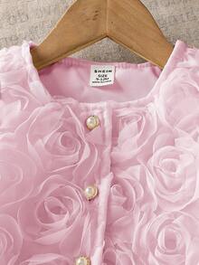 SHEIN 2pcs Baju Konser Musim Panas Warna Pink Muda Lucu untuk Bayi Perempuan, Gaun Atasan Rok Berenda Lengan Bergelombang dengan Tekstur Kelopak Bunga Mawar 3D dan Kancing Depan - Berwarna merah muda - View 4