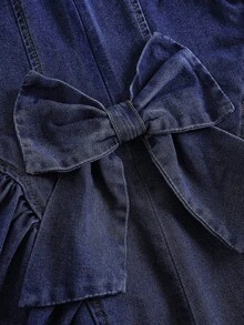 SHEIN Bộ áo liền quần denim màu xanh đậm dành cho bé gái, trang trí nơ 3D. - Rửa tối - Xem 4