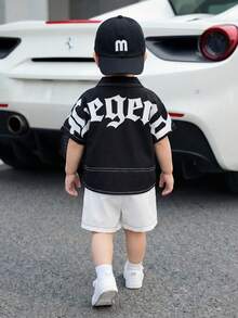 SHEIN Little Byeori Bộ 2 món đồ mùa hè cho bé trai, kiểu dáng thường ngày, dễ thương, đa năng, in chữ, gồm áo sơ mi ngắn tay màu đen và quần short trắng. - màu đen - Xem 4