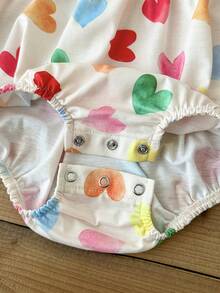 SHEIN LMoss Kids 女婴爱心图案针织荷叶边领休闲连体衣 - 彩色 - 查看 6
