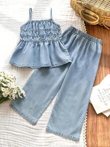 SHEIN Vintaside Kids 女童新款淺藍色水洗休閒修身牛仔吊帶上衣 @ 休閒寬鬆直筒牛仔褲，彈性腰帶設計，輕量柔軟棉質牛仔布料，時尚女孩必備，適合春夏穿著，簡約時尚百搭，日常 OOTD、拍照、購物、出遊、聚會，2026夏季新品 - 淺色水洗藍 - 查看 3