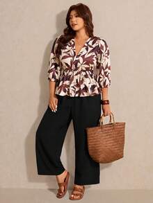 Elaquor Conjunto informal de 2 piezas de talla grande para mujer con blusa de cuello en V con volantes y estampado floral, y pantalón de pierna ancha - Multicolor - Ver 3
