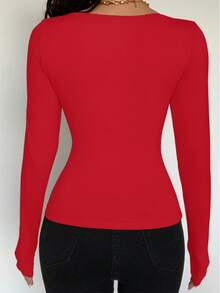 SHEIN Glamour 性感纯色针织弹力圆领系带长袖修身纽扣装饰百搭女式T恤 - 紅色 - 查看 2
