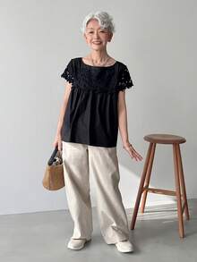 FRIFUL Blusa holgada y versátil de unicolor negro con parches y tela de encaje 3D plisada, para primavera/verano - Negro - Ver 2