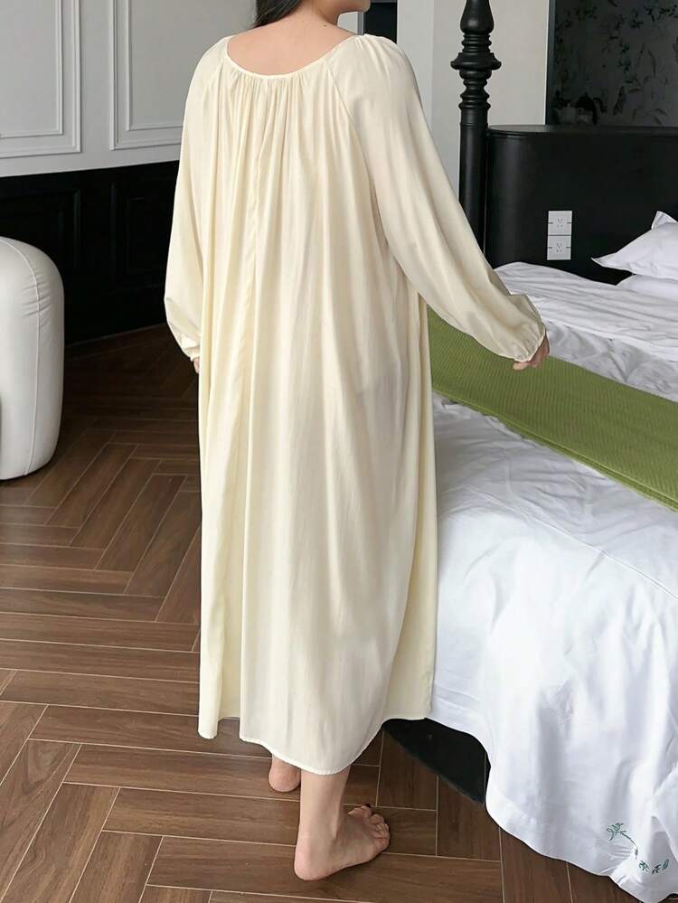 Dazy Plus Plus Size Women Floral Embroidery Ruched Casual Everyday Nightgown Dress