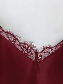 SHEIN CURVE+ Plus Size Solid Color Lace Patchwork Camisole, Going Out Tops - Burgundy - View 7