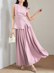 Heiryn Women's Elegant Sexy Minimalist Slit Top And Pleated Skirt 2 Pieces Set, Summer Golf Pastal - Pink - View 3