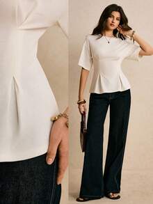 Poéselle Áo thun peplum dáng ôm cho nữ, áo dệt kim tay ngắn thanh lịch với xếp ly eo tạo vẻ ngoài sang trọng, áo peplum có cấu trúc, áo thun dáng ôm, áo ôm eo, trang phục cơ bản cao cấp, tủ đồ tối giản, phong cách thường ngày sang trọng, áo dệt kim màu trắng ngà, cổ tròn, vai rớt, gấu áo xếp ly, áo thun thời trang mùa hè, áo mùa xuân cho nữ đi biển, áo trắng cho kỳ nghỉ. - trắng - Xem 1