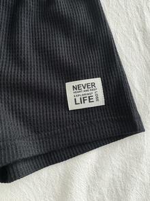 SHEIN Playful Pals 2件套幼儿男童时尚黑白条纹华夫格针织面料口袋圆领短袖T恤和黑色弹力腰字母贴片短裤套装，夏季 - 藍色 - 查看 4