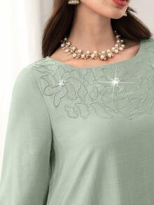 Yasmyna Áo sơ mi xanh thanh lịch tay phồng thêu hoa - màu xanh lá - Xem 2