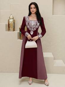 Al Najma 女士贴花方领修身优雅长袖阿拉伯连衣裙 - 酒紅色 - 查看 2