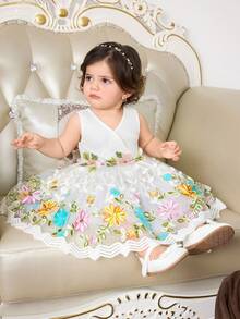 SHEIN Babygirl Elegant Floral Embroidered Mesh Sleeveless Dress - White - View 4