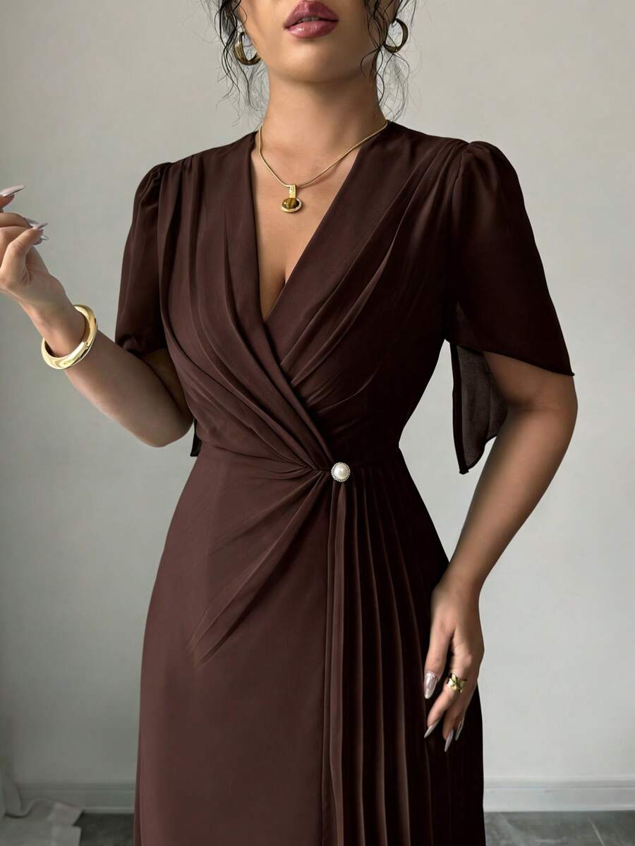 Rafferiza Solid Color Chiffon Fashionable Cinched Waist Elegant Pleated Dress - Brown - View 1