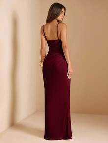 SHEIN Tall CURVE 大码女士纯色修身吊带派对连衣裙 - 酒紅色 - 查看 4
