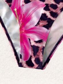 SHEIN Swim 2026 女士夏季沙滩豹纹花卉印花露背系带性感比基尼泳装套装 动物纹比基尼 动物纹泳衣 动物纹泳装 猎豹纹泳衣 女士两件式比基尼 - 彩色 - 查看 3