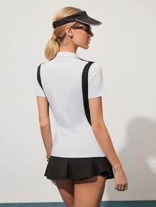 Courtclass 女士高尔夫短袖上衣，Polo 领半拉链设计，撞色拼接，适合网球和健身活动 - 黑與白 - 查看 2