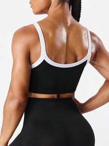Seamluxe SHEIN Sport Nahtloses Sport-Yoga Doppellagen Top/Breite Träger Kontrastbesatz/Modisch Sexy/Fitness Training/Outdoor Laufen/Vielseitiger Athletik-Oberteil mit eingebauter Sport-BH Kurven Sport-BH Gepolstertes Workout-Top Doppellagiger Sport-BH Tiefer Ausschnitt Sport-BH Kurven Sport-BH Damen Sportbekleidung Sport-Top mit eingebauter BH Workout Tops Damen mit eingebauter BH Fitness Outfit für Damen Top Sport-BH Top Damen Athletik-Top Fitness Top für Damen Damen Workout Top - Schwarz - Übersicht 2