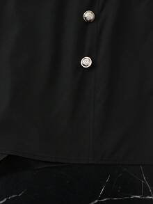 Franclia 女士春夏新款黑色金属装饰防走光短裤，适合通勤、度假、休闲、下午茶、派对、外出就餐等场合，短裙高腰短裤黑色半身裙搭配短裤女士裙裤黑白短裤高腰半身裙短裤纽扣细节半身裙工作短裤女士工作短裤高腰裙裤短款套装女士半身裙搭配短裤高腰裙裤 - 黑色 - 查看 8