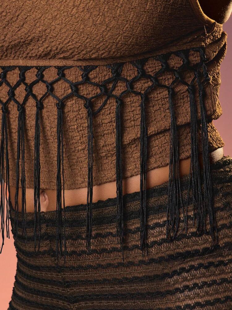 MISSGUIDED Strappy Textured Tank Top With Scoop Neckline And Fringe Detail Crop Length Summer Festival Camisole
