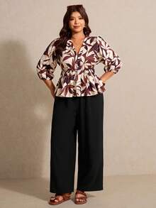 Elaquor Conjunto informal de 2 piezas de talla grande para mujer con blusa de cuello en V con volantes y estampado floral, y pantalón de pierna ancha - Multicolor - Ver 4