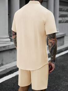 Manfinity CasualCool 男士纯色立领短袖衬衫上衣和口袋短裤休闲日常套装两件套男士奶油色套装男士两件套男士夏季套装男士两件套夏季复古风，适合日常休闲、周末旅行、户外活动、探险旅行、轻松的工作环境或半正式场合，可作为男友/丈夫礼物、周年纪念/生日礼物、派对夏季假期、沙滩装、夏威夷婚礼、春夏两季穿着。 - 米色 - 查看 2