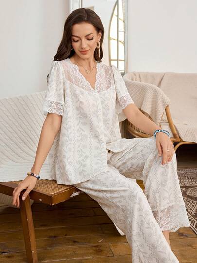 SHEIN Women's Casual Floral & Wisteria Lace Patchwork Cardigan Short Sleeve Pajama Set