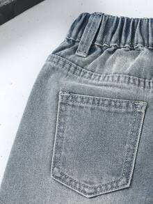 Kleine Jungen Jeans Shorts, Sommer Bestseller, mittelblauer Jeans Farbton, Y2K Collegiate Streetwear Stil, vielseitig, markantes abgenutztes Design, bequeme Baumwolle, geeignet für Outdoor, Schule, Pendeln, Party, Schulanfang 2026 Neuheit - Mittele Waschung - Übersicht 7