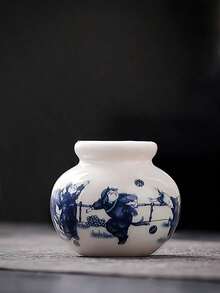 1 ultra-mini blau-weiße Porzellanvase (4,5 * 4 * 2,5 cm, etwa die Länge von zwei Zeigefingern erwachsener Personen; bitte nicht kaufen, wenn dies ein Problem darstellt) - glasierte Keramikvase, Heimdekoration, chinesischer Stil dunkelblau Vase, geeignet als Tischdekoration. - Verschiedenfarbig - Übersicht 24
