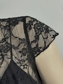 EgrlEra Women's Sexy Lace Lace-Up Design Fitted Blouse - Black - View 6