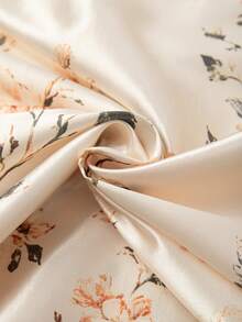 GlowEve CURVE 大码女士优雅缎面方领A字印花长裙 - 杏色 - 查看 8