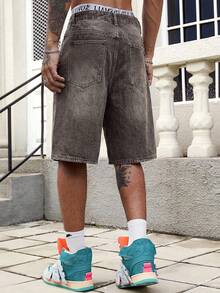 ROMWE MEN Pantalones cortos vaqueros casuales con bolsillo y estampado de figura para hombre - Caqui - Ver 3