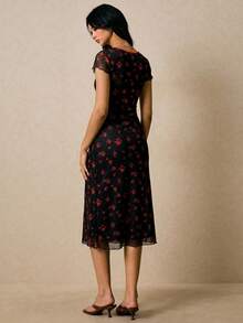 Poéselle 女士V领印花蝴蝶结装饰休闲中长连衣裙 女士印花连衣裙 红色印花连衣裙 女士连衣裙 优雅印花连衣裙 女士印花连衣裙 女士印花婚礼宾客连衣裙 樱桃连衣裙 女士印花中长连衣裙 女士法式连衣裙 草莓连衣裙 女士黑色连衣裙 - 黑色 - 查看 2