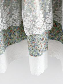 Sweetra Váy xòe cỡ lớn họa tiết hoa nhí, eo chun, chất liệu ren phối màu tương phản, kiểu dáng dễ thương. - Màu xanh lam - Xem 5