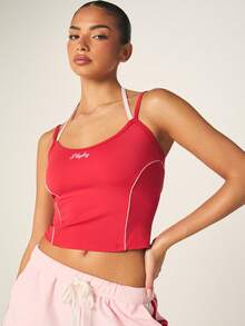 Missguided x Playboy 带有白色撞色滚边的无袖Logo背心，运动短款上衣，适合春夏健身和积极生活方式 - 紅色 - 查看 5