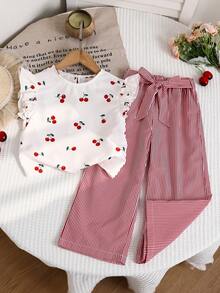 Emery Rose Kids Emery Rose Kids 两件套女童雪纺圆领樱桃印花荷叶边休闲T恤和条纹裤套装 - 紅白色 - 查看 4