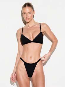 KIZN 三角式聚拢文胸和丁字裤内衣套装，配有可调节肩带和钩扣 - 黑色 - 查看 4