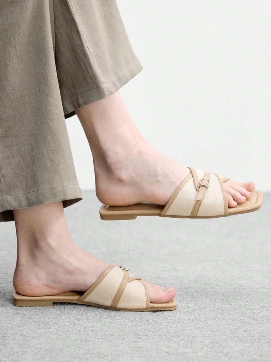 CUCCOO BIZCHIC Simple And Versatile Temperament Comfortable Fashion Generous Commuter Vacation Beach Flat Sandals - Pale apricot - View 1