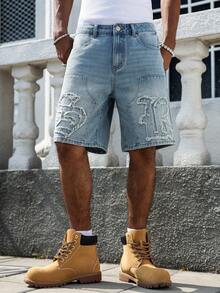 Manfinity EMRG Men's Casual Streetwear Distressed Denim Shorts With 3D Text Design - Light Wash - View 4