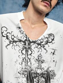 ROMWE MEN Goth Camiseta blanca de manga corta con cuello en V y estampado de cruz para hombres - Blanco y Negro - Ver 2