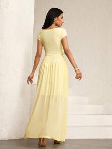 Modelyn 优雅的小米黄新款修身短款上衣搭配松紧腰褶皱半裙，春夏款 - 黃色 - 查看 2