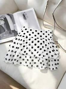 Franclia 女士黑白波点中长裙，早春新款法式雪纺低腰波点中长裙。饰有独特的金色金属扣，配有缎带腰带，以及修身A字层叠裙摆。这款法式复古黑白波点裙，适合日常穿着、约会和通勤——百搭单品。 - 黑與白 - 查看 2