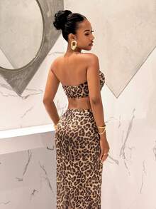 Slaydiva 优雅的春夏海滩度假造型：一件系带无肩带网纱豹纹上衣和一条修身鱼尾长裙。另含一套女士豹纹半透明套装。 - 彩色 - 查看 2