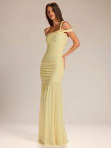 SHEIN BAE 女士纯黄色不对称肩部A字连衣裙，优雅度假裙，伴娘礼服，适合毕业季穿着 - 黃色 - 查看 5