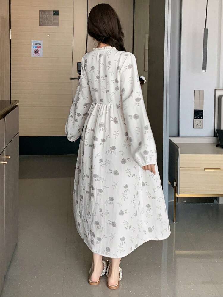 Floral Print Ruffle Trim Loose Petal Sleeve Women Sleepwear Robe
