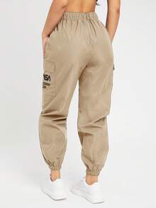 SHEIN PETITE 女裝字母印花工裝長褲 - 卡其色 - 查看 2